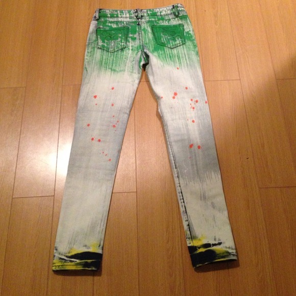 Jeans - Picture 2 of 2