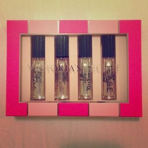 **BUNDLED** VS perfume set, handbag