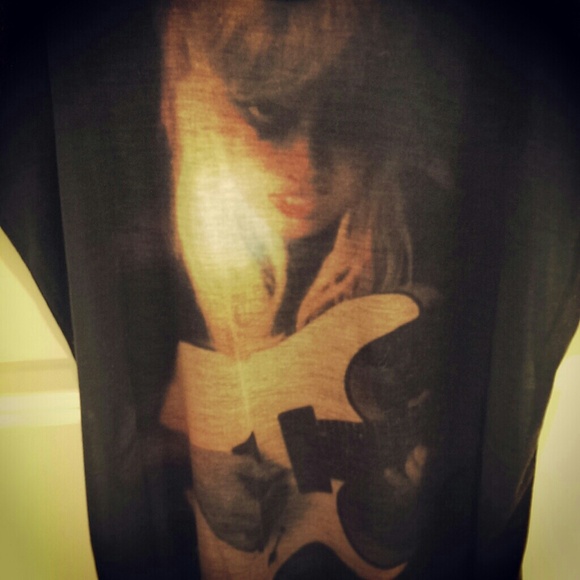 Obey Tank - Picture 2 of 2