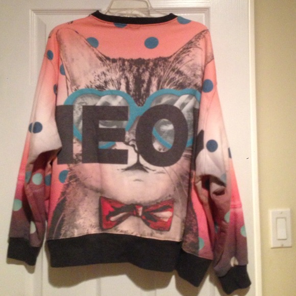 Sweater - Picture 2 of 3