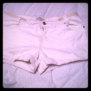 White Levi shorts