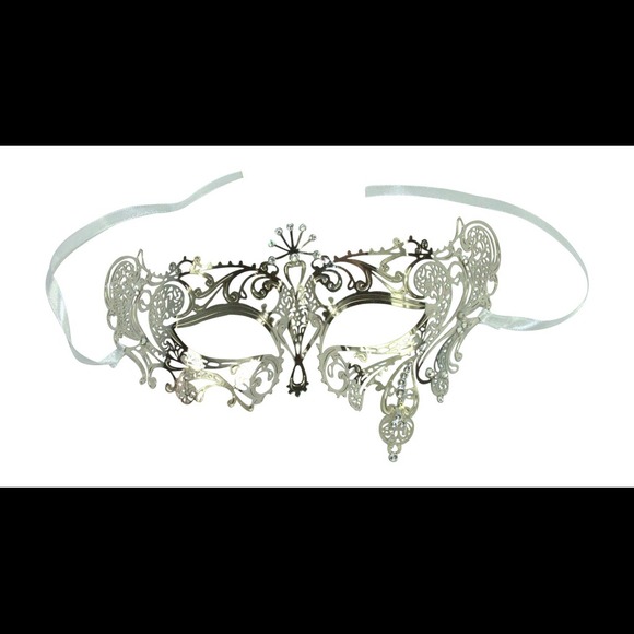Venetian Metal Laser-Cut masquerade mask set of 2