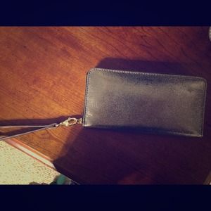 Fossil wristlet