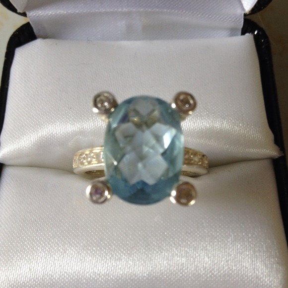 Blue topaz sterling silver ring