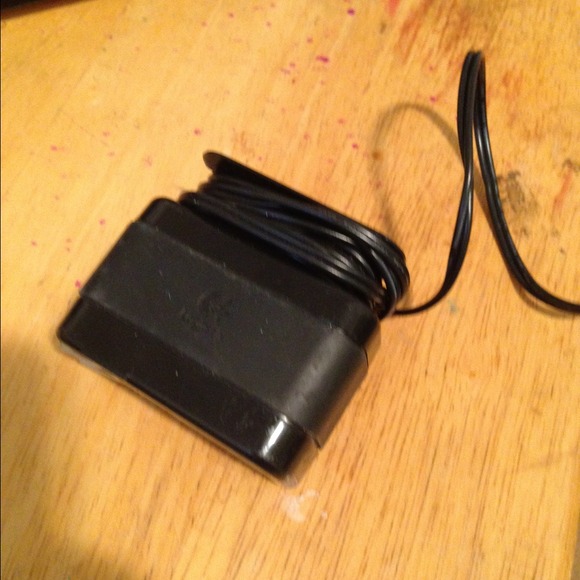 Logitech speakers - Picture 3 of 4