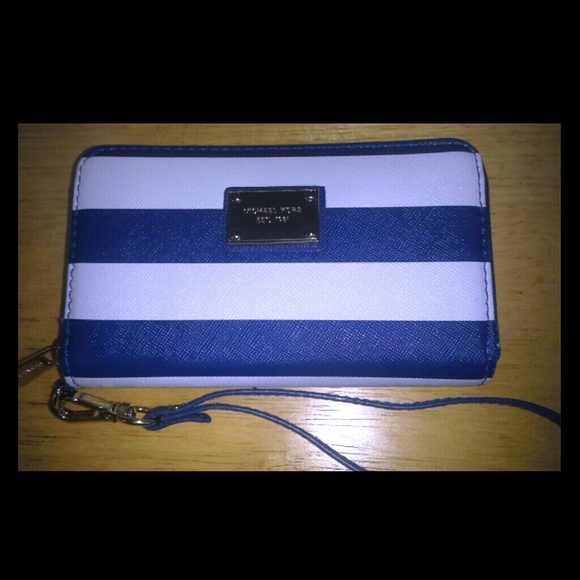 Michael Kors Wallet/Wristlet