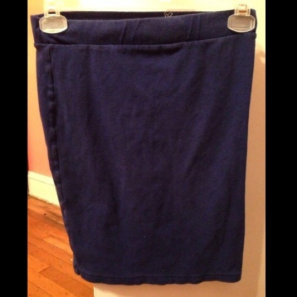 Forever 21 navy blue skirt