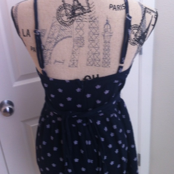 🚫SOLD🚫Summer/Spring Dress - Picture 2 of 3