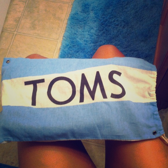 Black Sparkle Toms