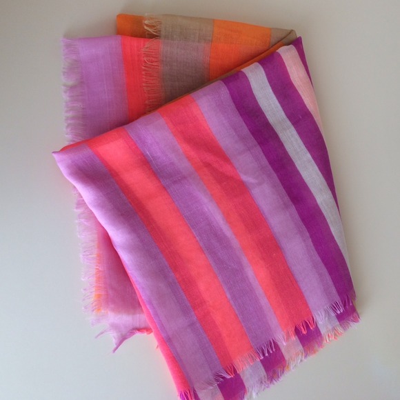 Striped scarf 🎉Host Pick 🎉 - Picture 2 of 2