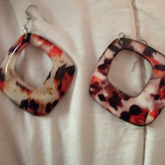 Multi colored earrings - Picture 1 of 2