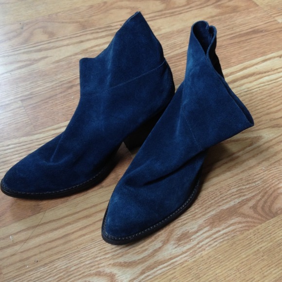 🎉Host Pick! Jeffrey Campbell Boots Roswell Suede - Picture 2 of 4