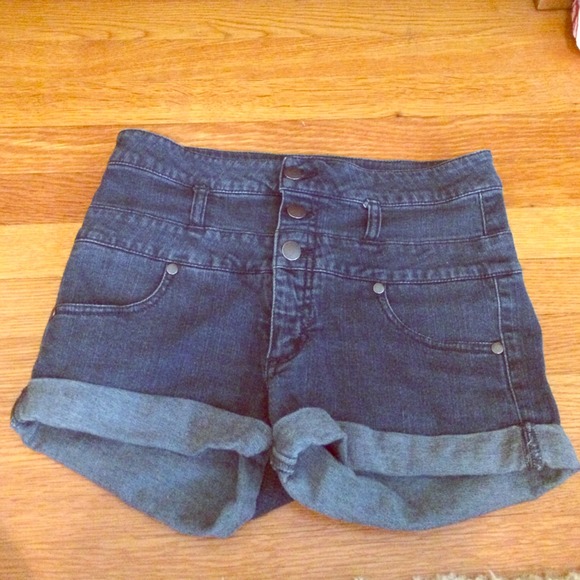 Mossimo height waisted denim shorts