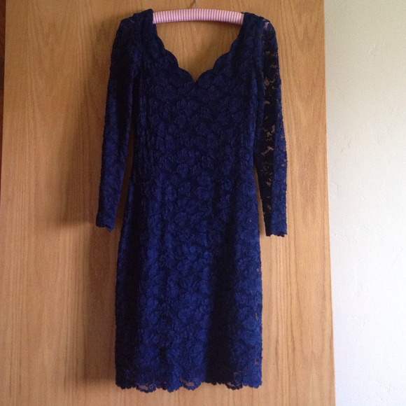 SOLD 🎀 Gorgeous Vintage Blue Lace Dress