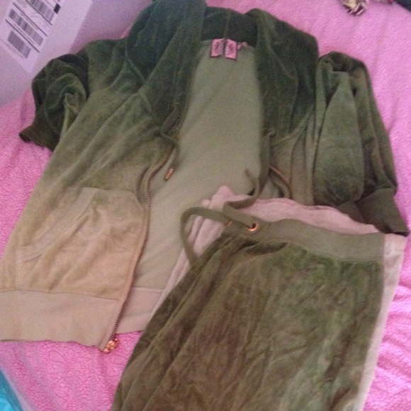 Juicy couture sweat suit set