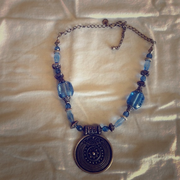 Sarah Coventry Statement Necklace