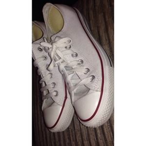 ONLY WORN ONCE! White Converse Low Tops!