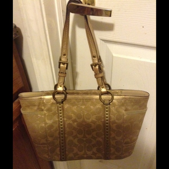 NoT for sale.I WANT TO TRADE THIS. RESERVED