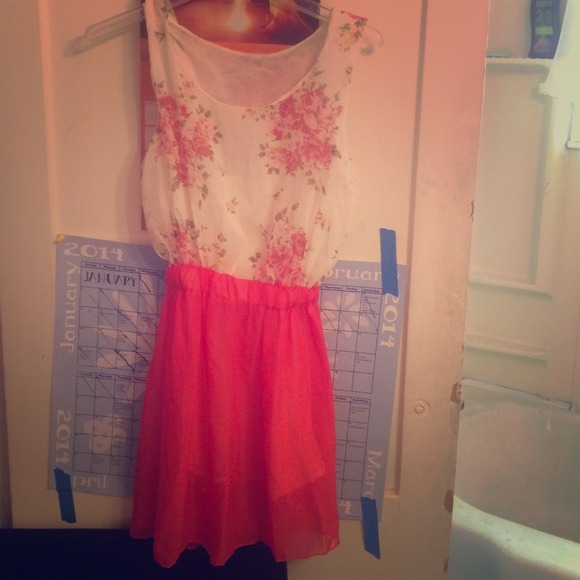 Spring/Summer Dress - Picture 1 of 2