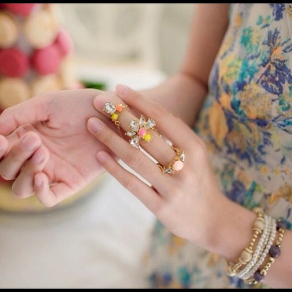 Jewelry - Bohemian crystal rhinestones ring