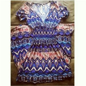 **RESERVED FOR @daisydaisy**Aztec print maxi dress