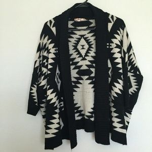 »SOLD on FB« Southwestern pattern cardigan
