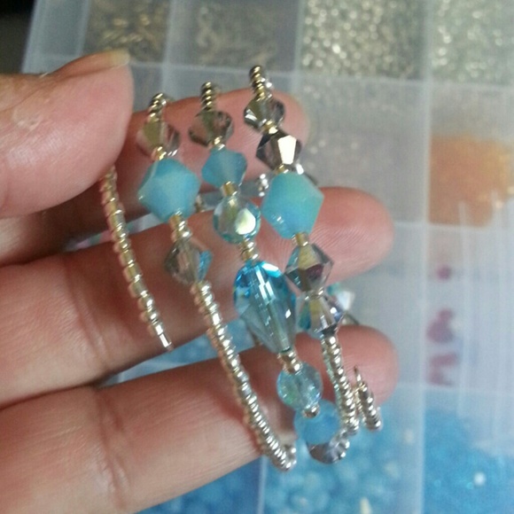 Memory Wire Bracelet - Picture 2 of 2