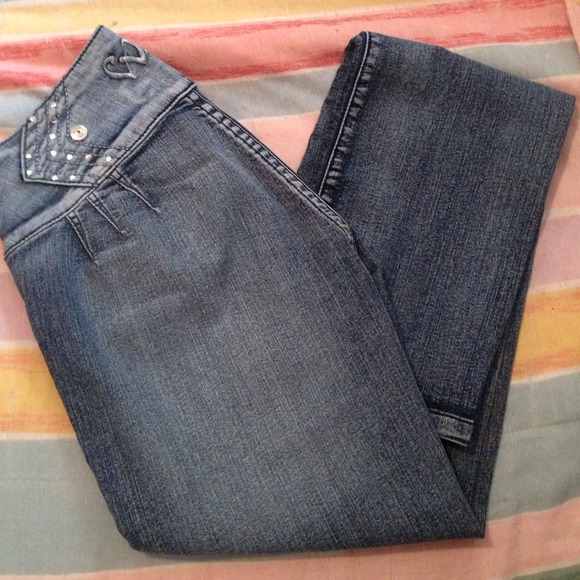 Colombian Jeans - Picture 2 of 3