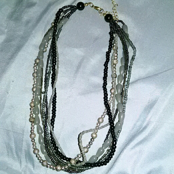Fashion multi strand pearl choker - Picture 2 of 3
