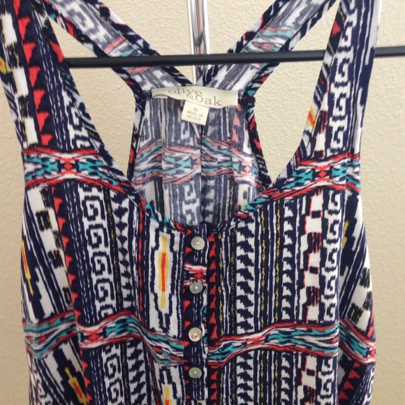 🚫SOLD🚫Aztec Print Tank Top - Picture 2 of 2