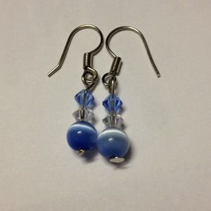 NWOT Blue Crystal Earrings