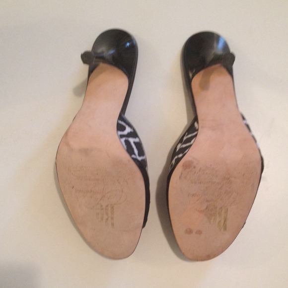 ๐ธ ๐HP 5/17๐Beverly Feldman Kitten Heels - Picture 4 of 4