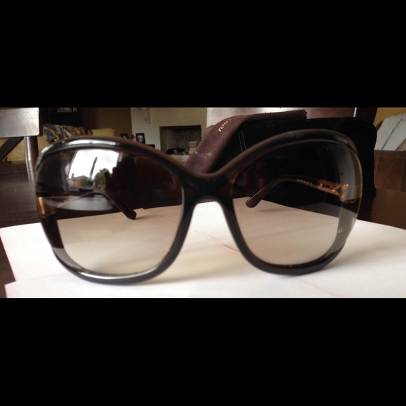 Tom ford sunglasses and case main image 4