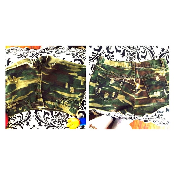 ✌️army shorts ✌️Army high top shorts