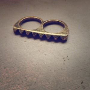 Double knuckle Aged Brass Ring