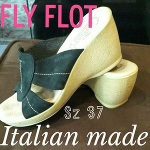 Reduced👍Fly Flot Italian Suede wedge sandal