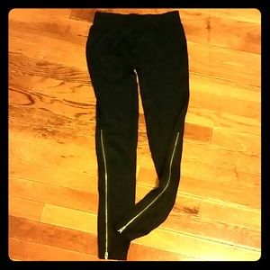 Bebe leggings,  stretch with zip detail to knee