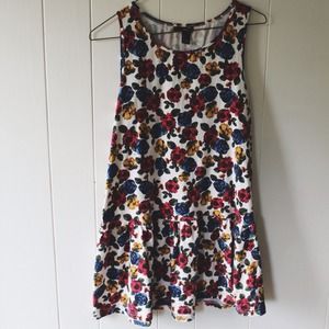 Rose-patterned summer dress