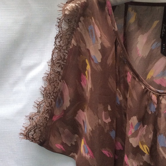 Romantic and sexy top - Picture 2 of 2