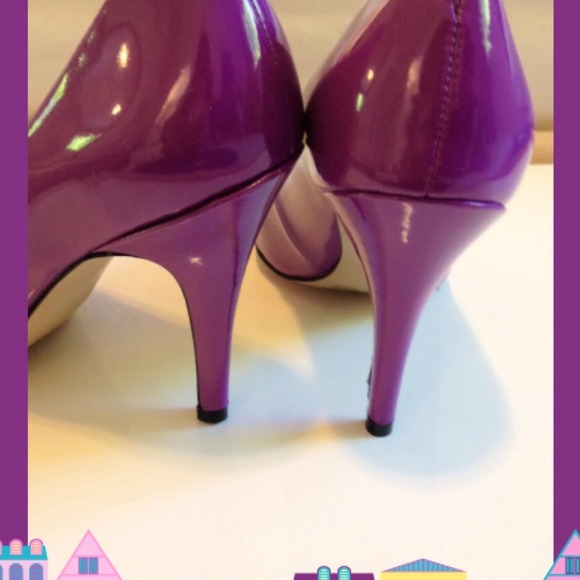 🌸Ultra violet peep toe pump🌸 - Picture 2 of 3