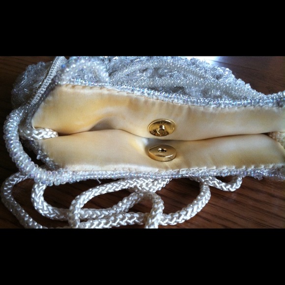 Beaded Purse - Picture 2 of 2