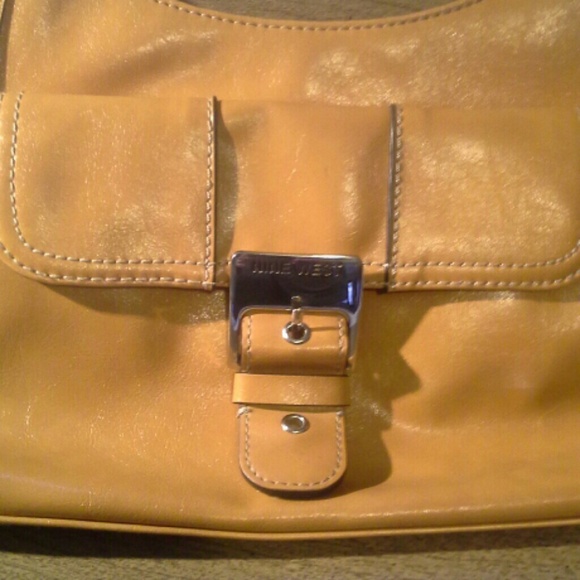 Purse - Picture 2 of 4