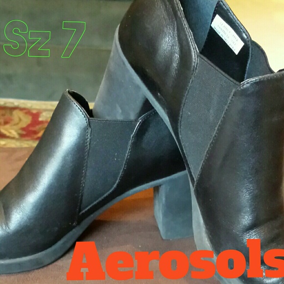 Reduced 👍Aerosols leather bootie, Sz 7