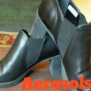 Reduced 👍Aerosols leather bootie, Sz 7