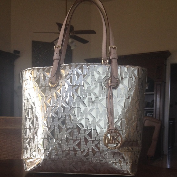 Michael Kors Signature Tote Bag