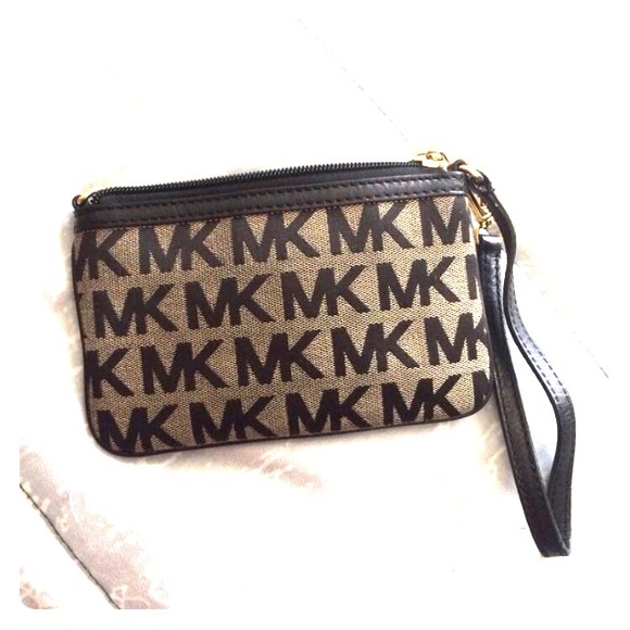 Micheal Kors Purse
