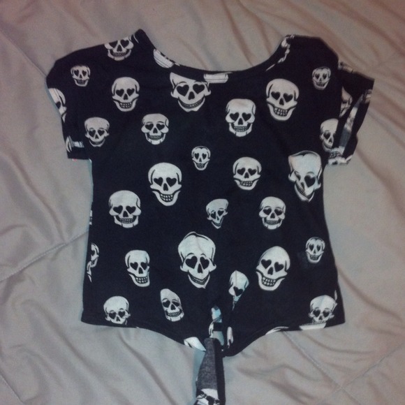 Skull Crop Top (knotted!)