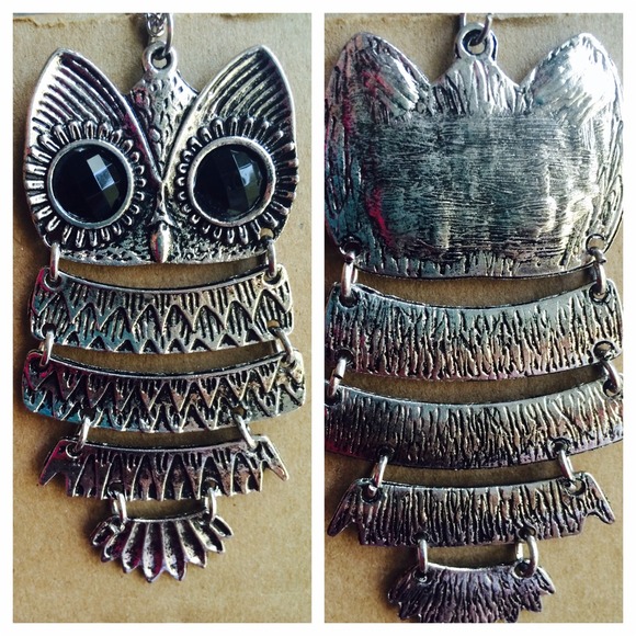 💙Fun Hinged Owl Necklace - Picture 2 of 2