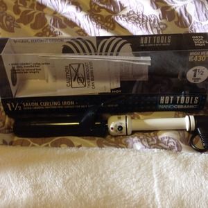 Hot Tools Curling Iron