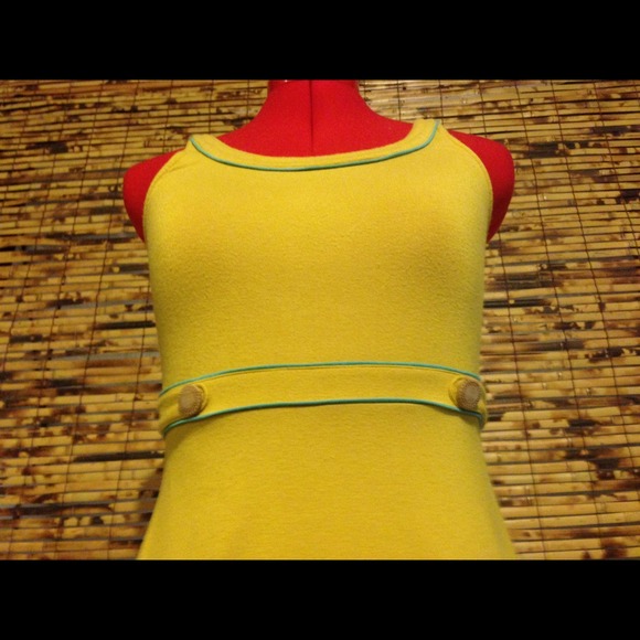 ✂️SALE:Mustard yellow top from Anthropologie 😊 - Picture 2 of 4